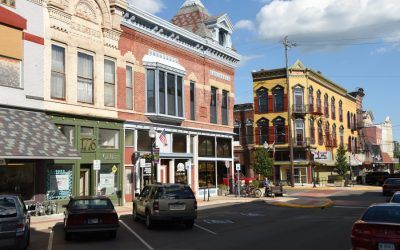 How do leaders improve our communities? Two former mayors have an idea